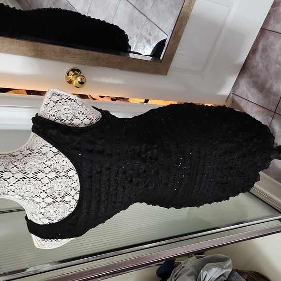 🎉HP🎉Little Black Dress Suzy with sequins and ruffled - lined stretchy form fit - Picture 4 of 12